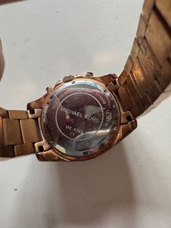 Women’s rose gold Michael Kors watch main image 4